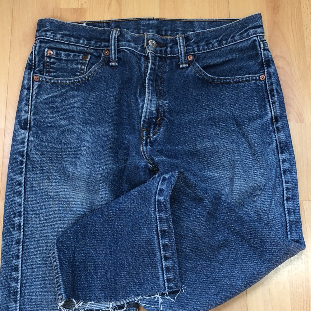 Levy’s size 30/32